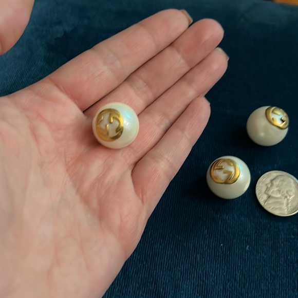 GG Gucci pearly gold buttons - Picture 8 of 9